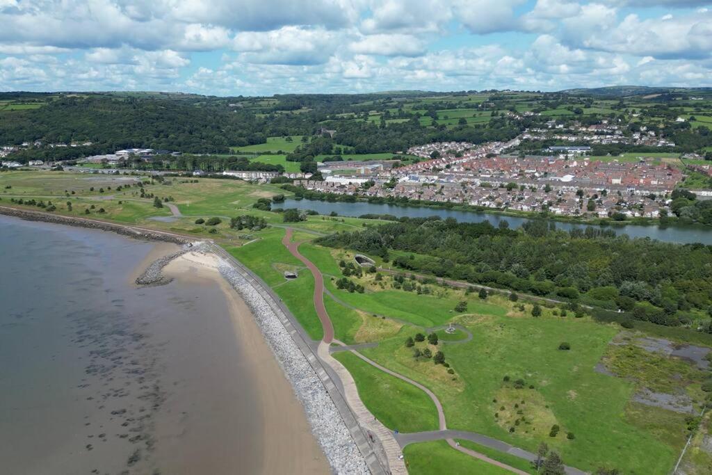 Coastal Retreat In Carmarthenshire Villa Llanelli Exteriör bild